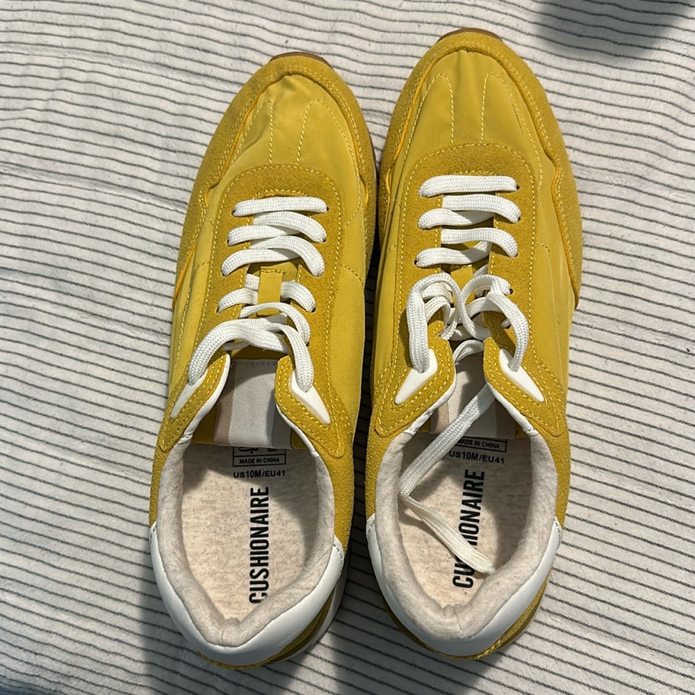 Cushionaire sneakers
